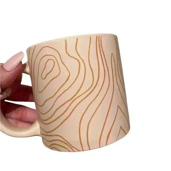 Set of two Whitney Kearney mugs - Picture 6 of 9